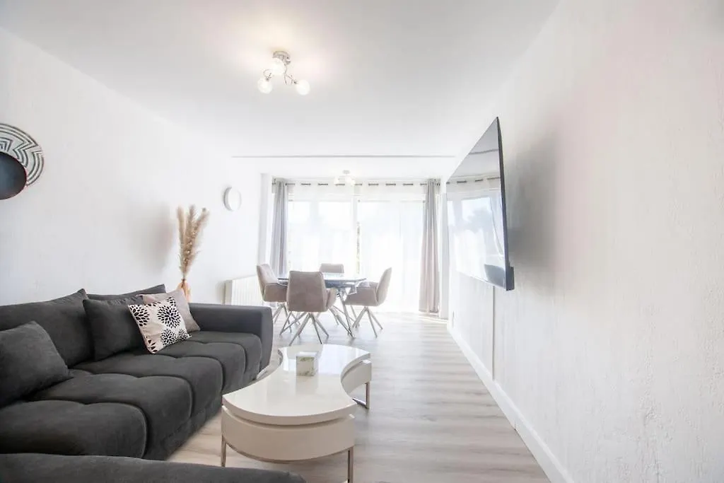 Sablier T4 Parking Dans Une Residence Securisee Marseille Apartment